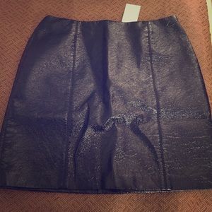 Shiny vegan leather miniskirt
